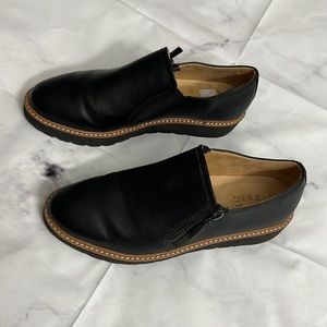 8 1/2W NATURALIZER Loafers 👞